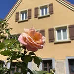 Alte Schmiede Ellrichshausen 1 * Satteldorf