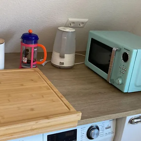 Apartment Alte Schmiede Ellrichshausen 1 *