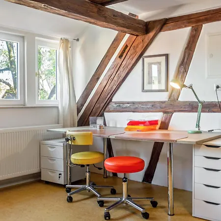 Alte Schmiede Ellrichshausen 1 *